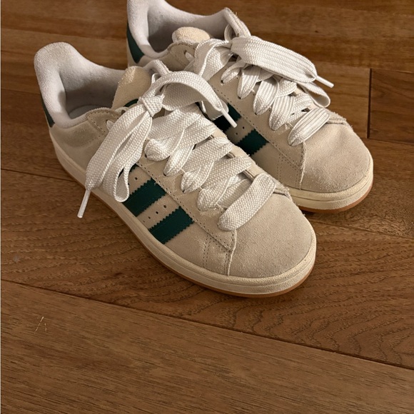 Adidas Campus Off-White and Green - Picture 2 of 5
